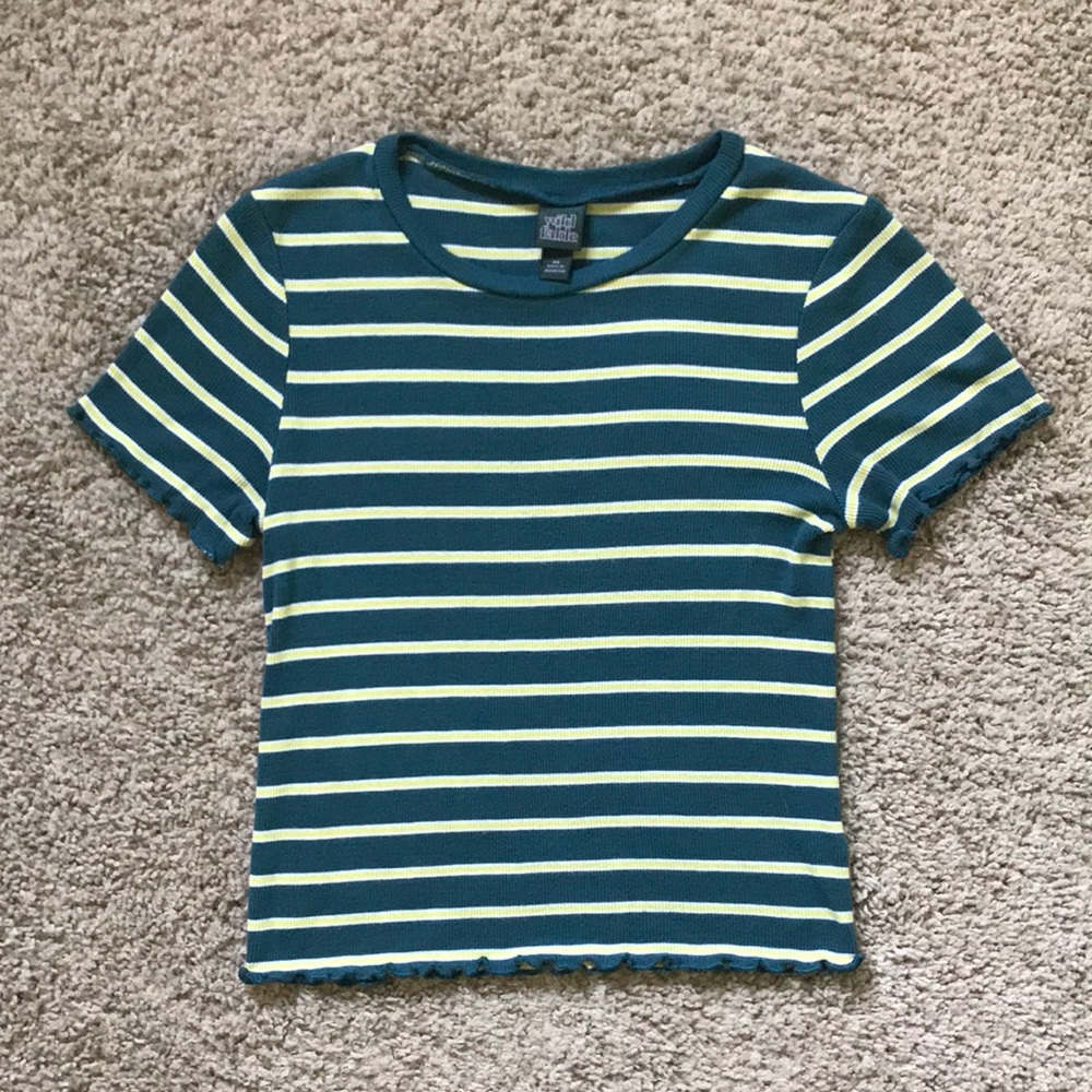 Wild Fable cropped t-shirt